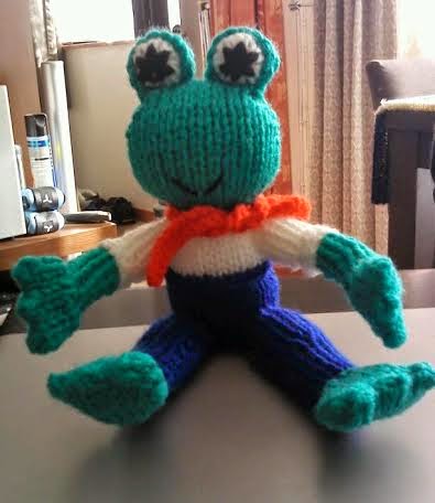 The Nutty Knitter: Fred the Frog