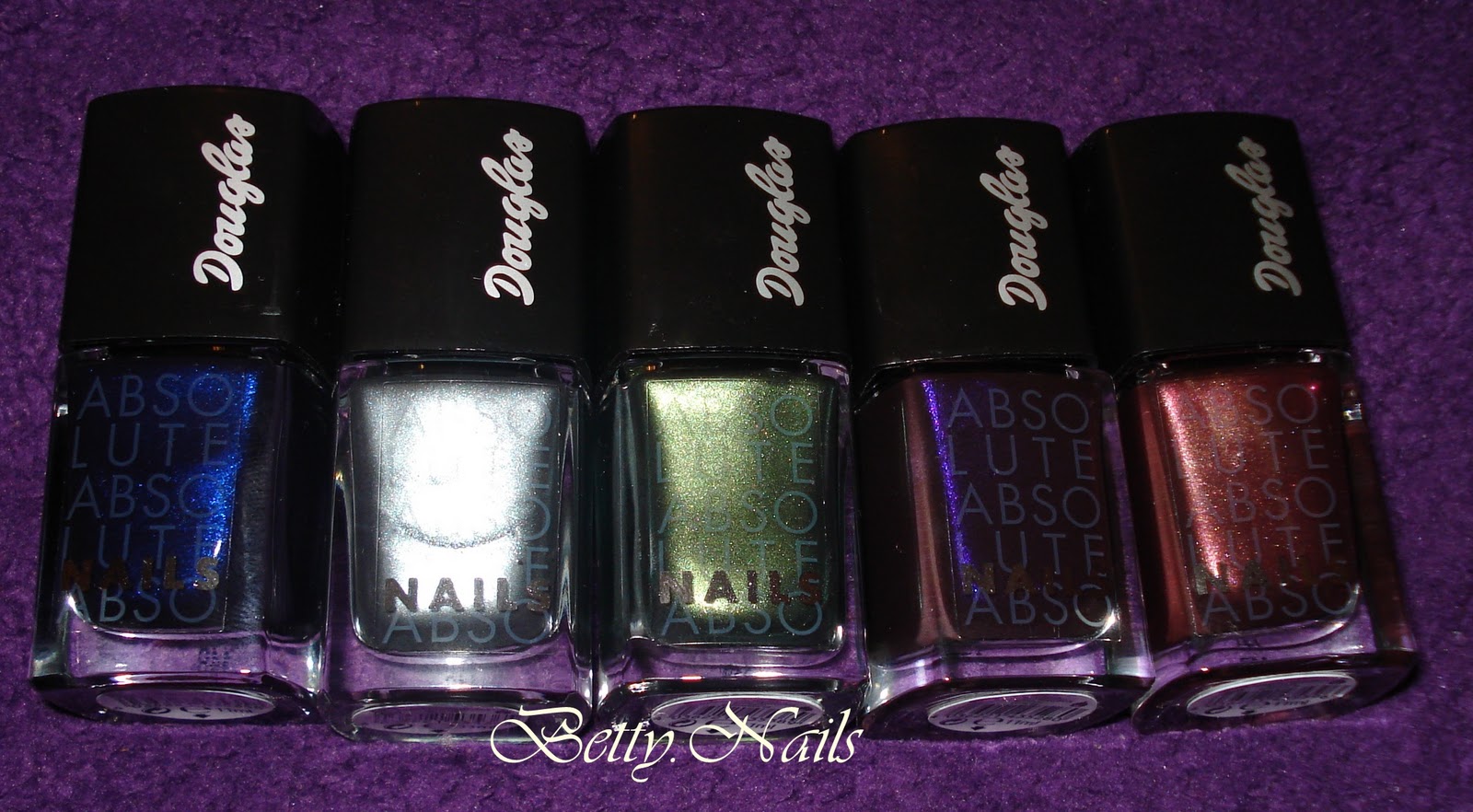 Betty Nails DOUGLAS NAIL POLISH STACH