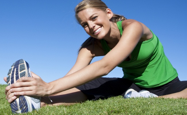 Top Ways to Treat Acid Reflux Naturally - Noor LifeStyle