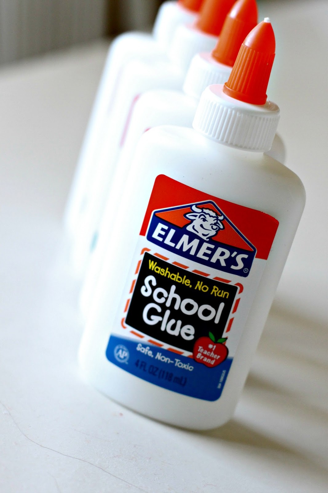 Larissa Another Day Fun with the Kids Friday KoolAid Glue Painting