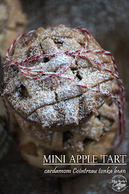 Mini apple tarts. Apples, Cointreau, cardamom, tonka bean photo rebeca sendroiu