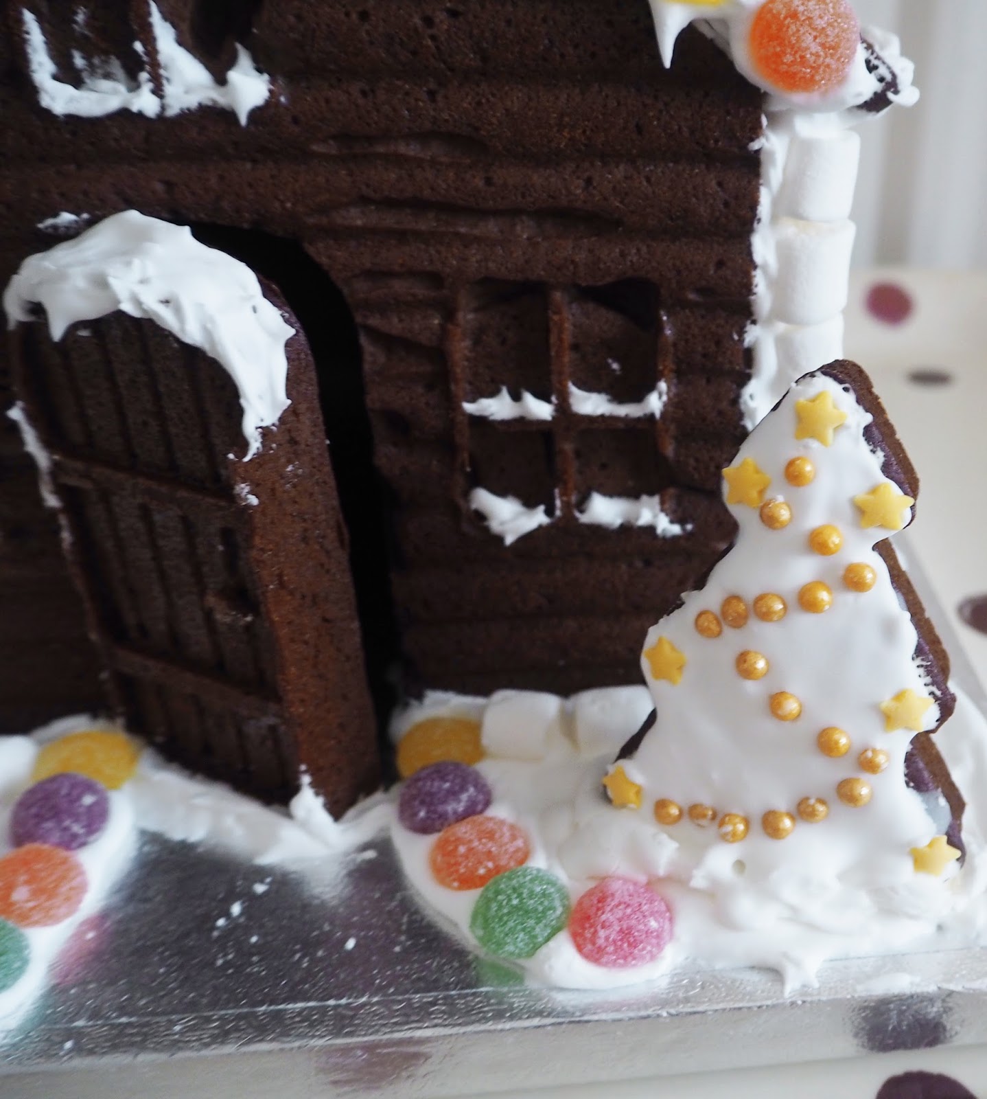 Homemade Gingerbread House | Katie Kirk Loves