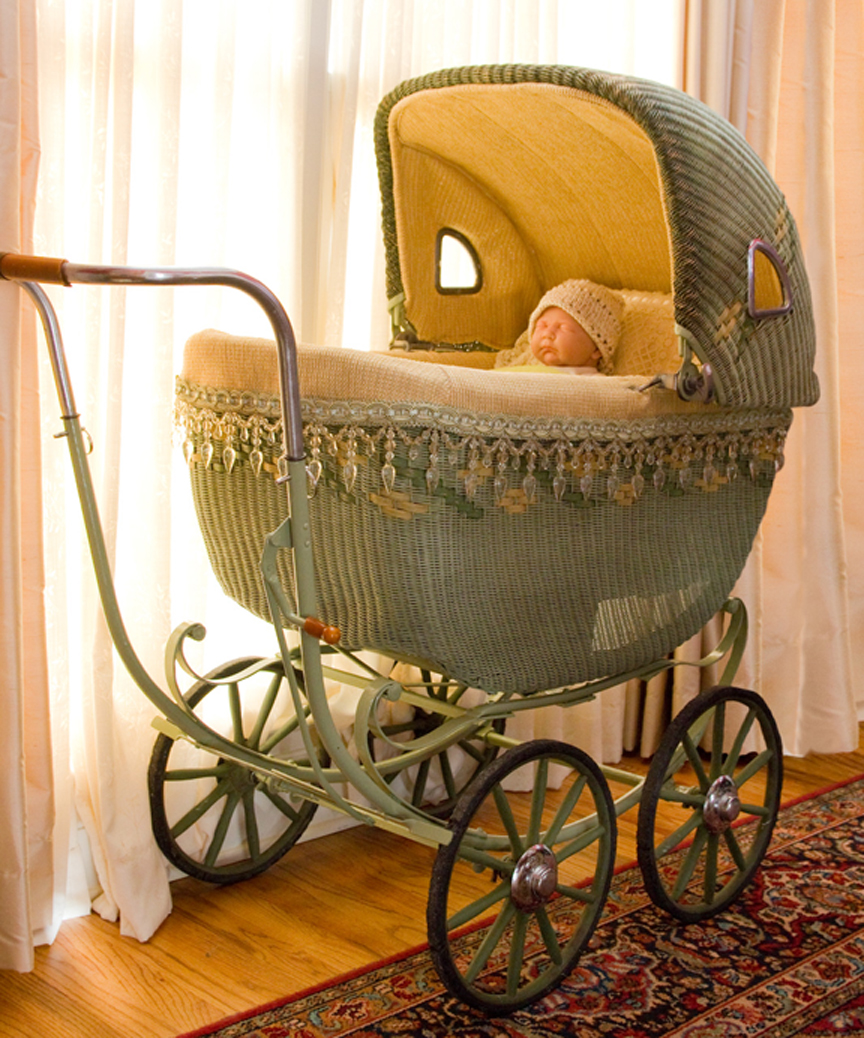 lloyd loom baby carriage