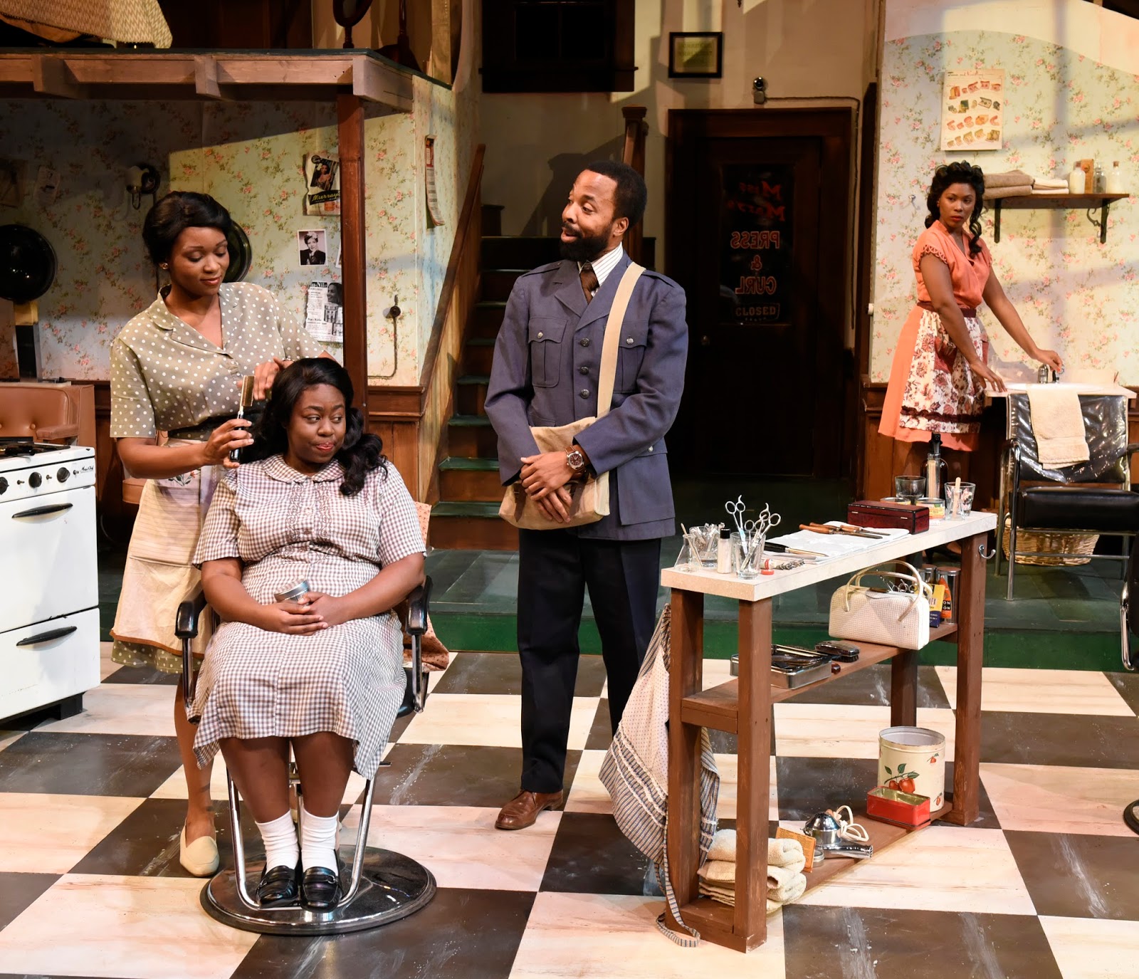 South Shore Critic Lyric's "Saturday Night/Sunday Morning" Weak End