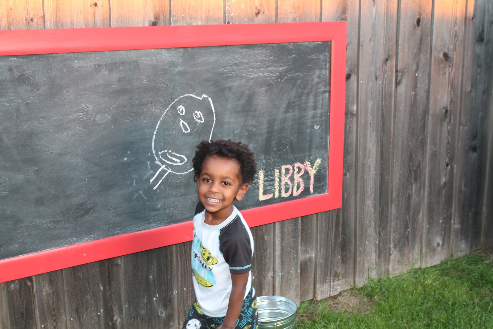How to make an outdoor chalkboard