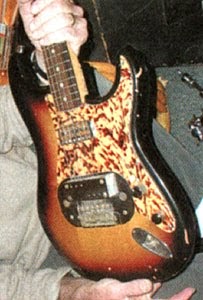 Craigslist Vintage Guitar Hunt: Teisco ET-300 w/ 3 gold ...