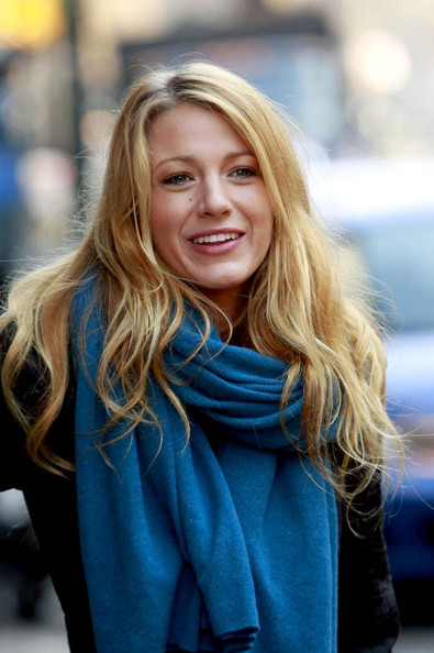 Long Wavy Hairstyles for Winter from Blake Lively