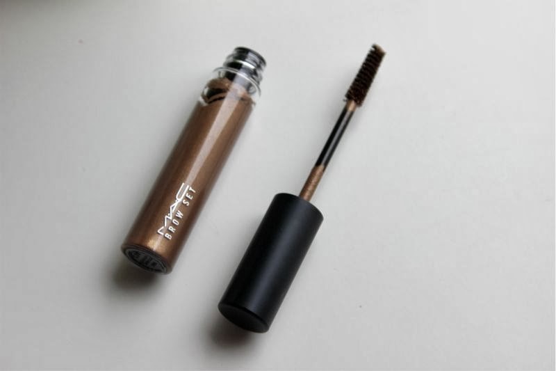 MAC Brow Set in Beguile 
