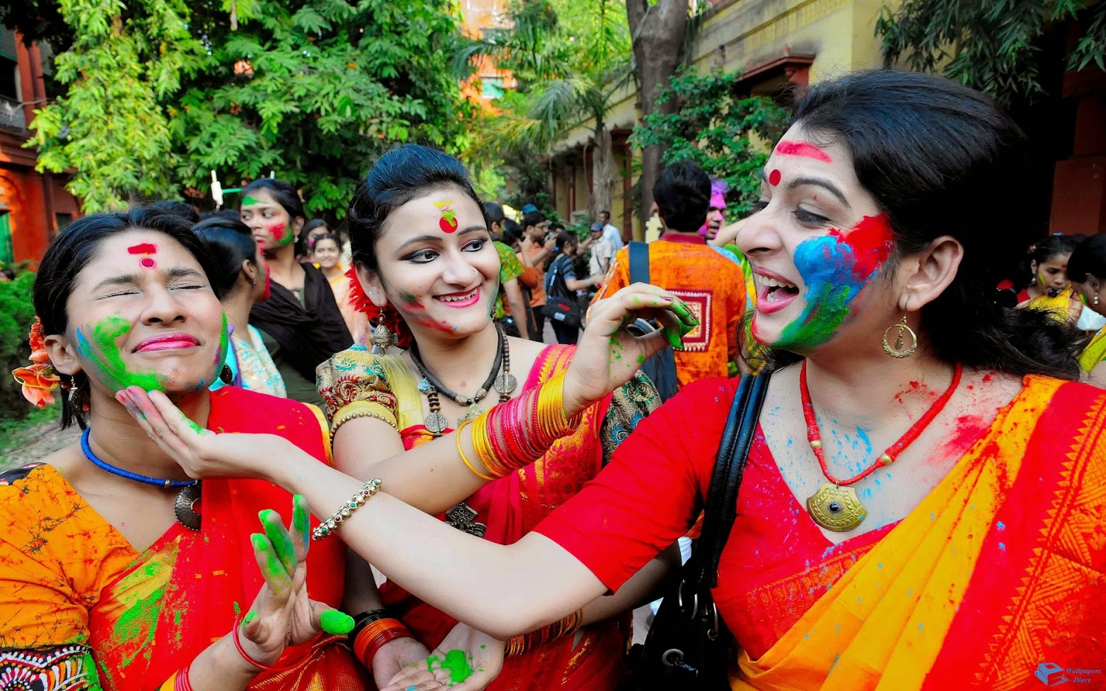 Holi, festival of color in India travell and culture