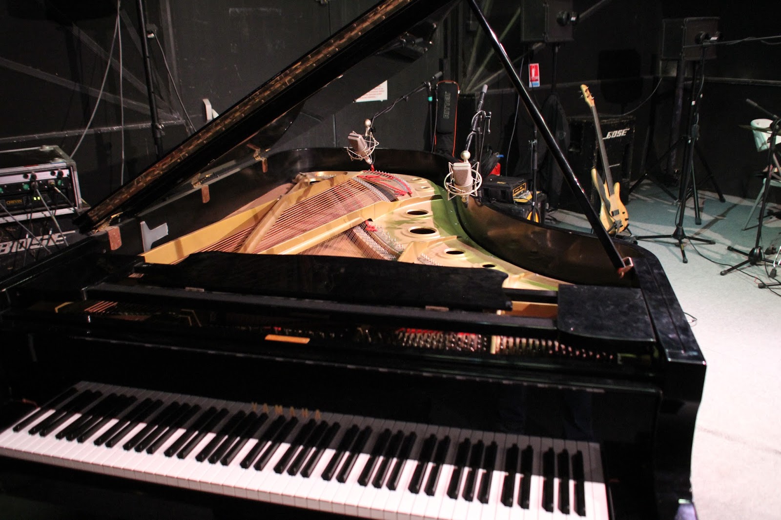 Studio d'enregistrement mobile Medusa Prod : prise de son d'un piano