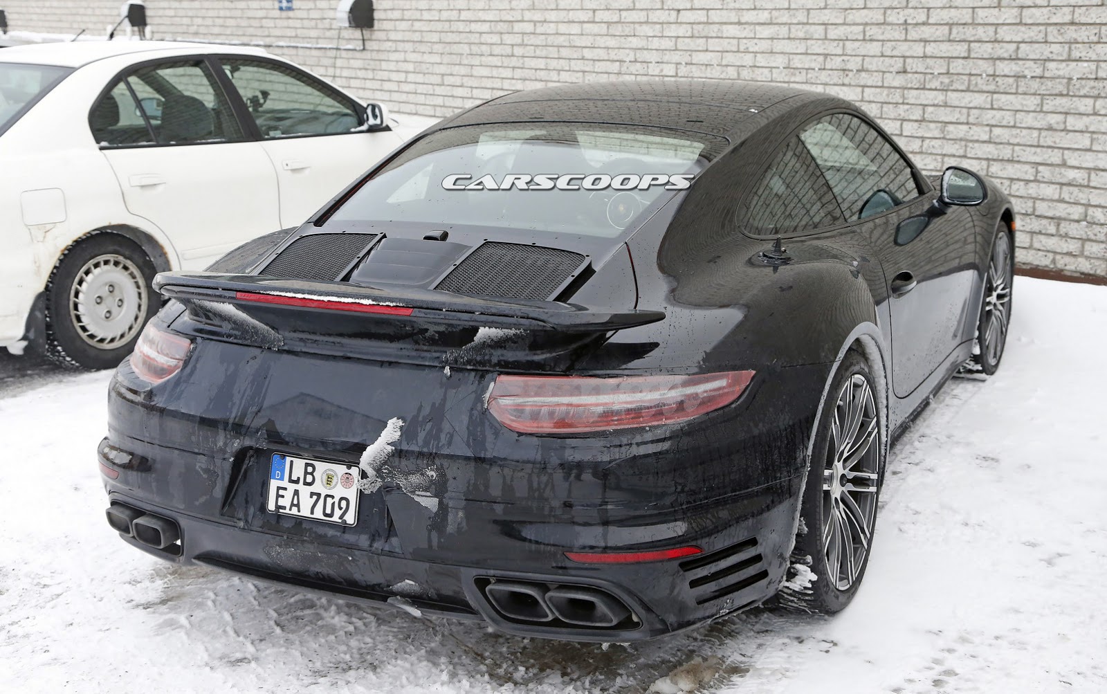 2016-Porsche-911-Turbo-FL-10Csp.jpg
