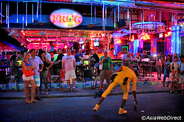 Walking Street The center of all attractions for all those who love an active, loud and crazy ambiance! So, wear on your party clothes and make a night trip to walking street to experience the entire street packed with bars, pubs, cafes and night clubs. As and when you decide to take a Pattaya tour package, make sure to include this street on your itinerary. In addition, it is recommended that you keep your kids back at the hotel room when planning on a night long party on the walking street
