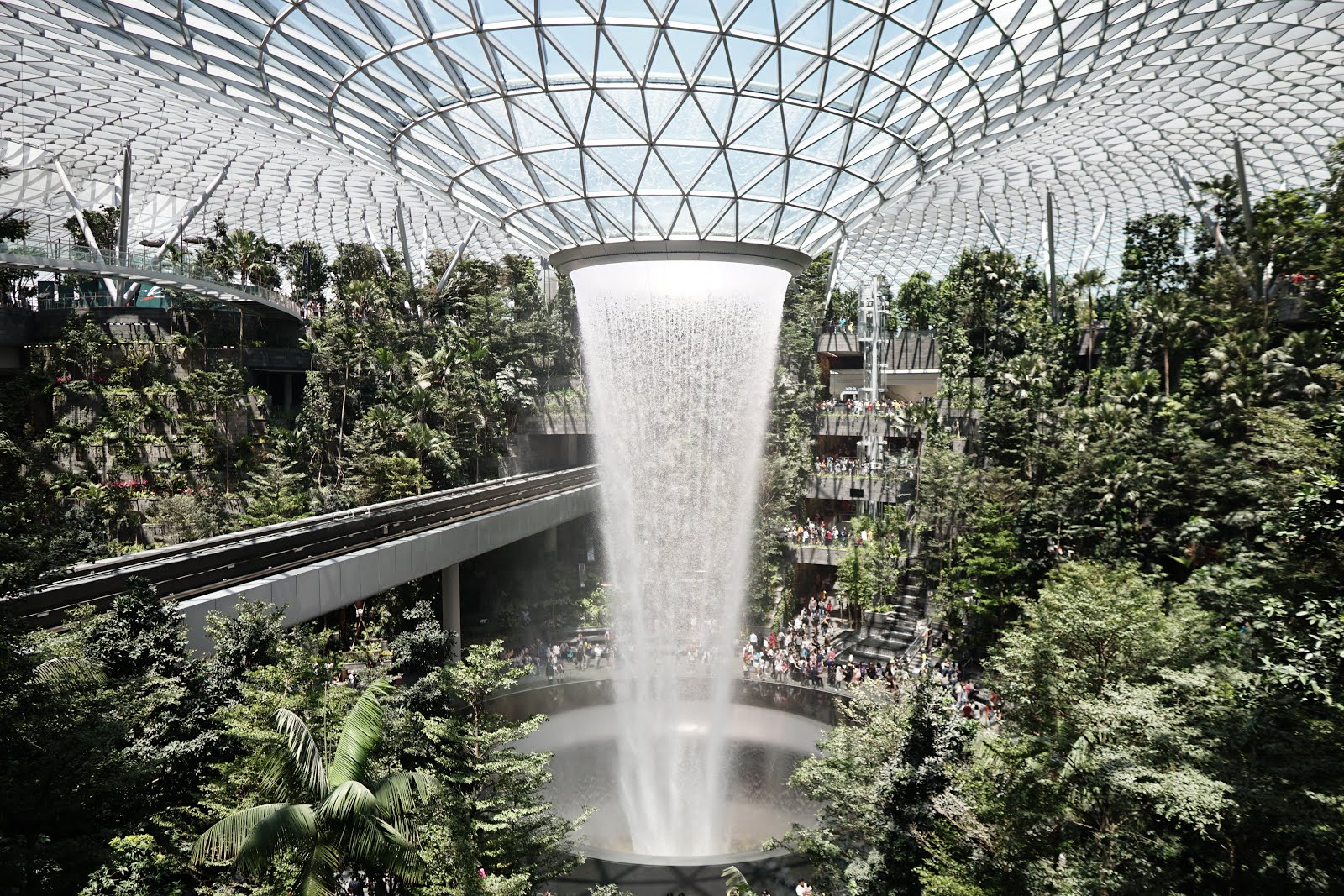[Travel] Enchanted Jewel Changi Singapore Stevie Wong