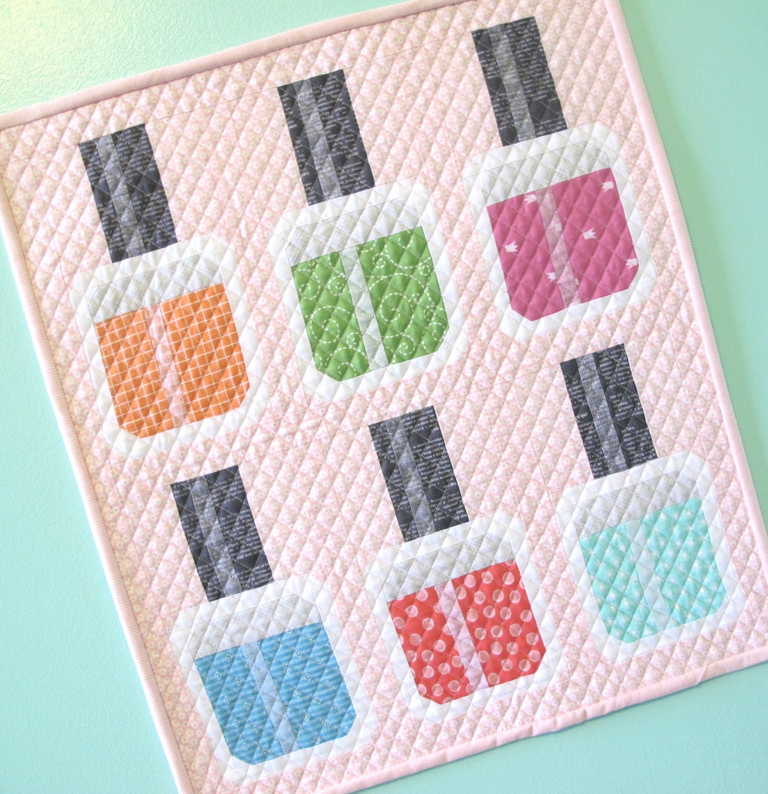 Bee In My Nail Polish Mini Quilt Free Pattern and Tutorial!!!