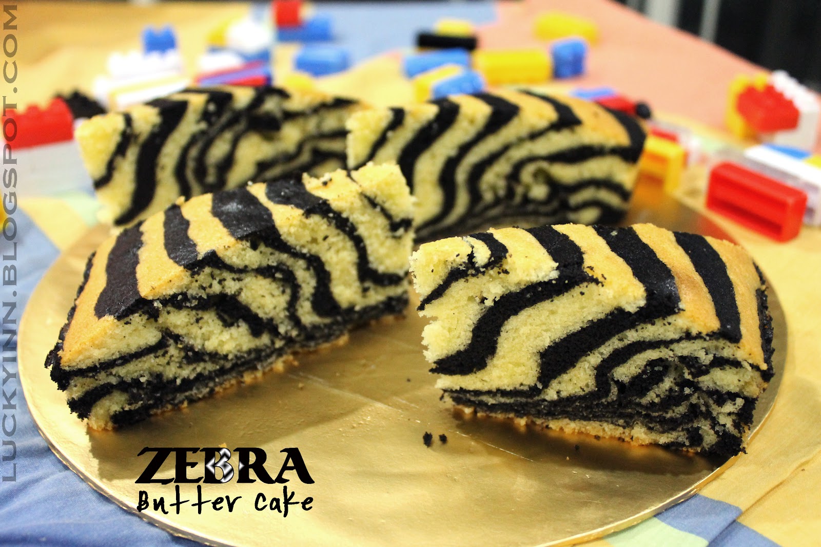 Violet's Kitchen ~♥紫羅蘭的爱心厨房♥~ : 斑马牛油蛋糕 Zebra Butter Cake