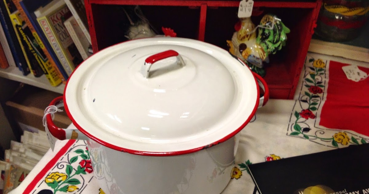 C. Dianne Zweig - Kitsch 'n Stuff: Could My Vintage Red and White Enamel  Soup Pot Really Be A Chamber Pot?