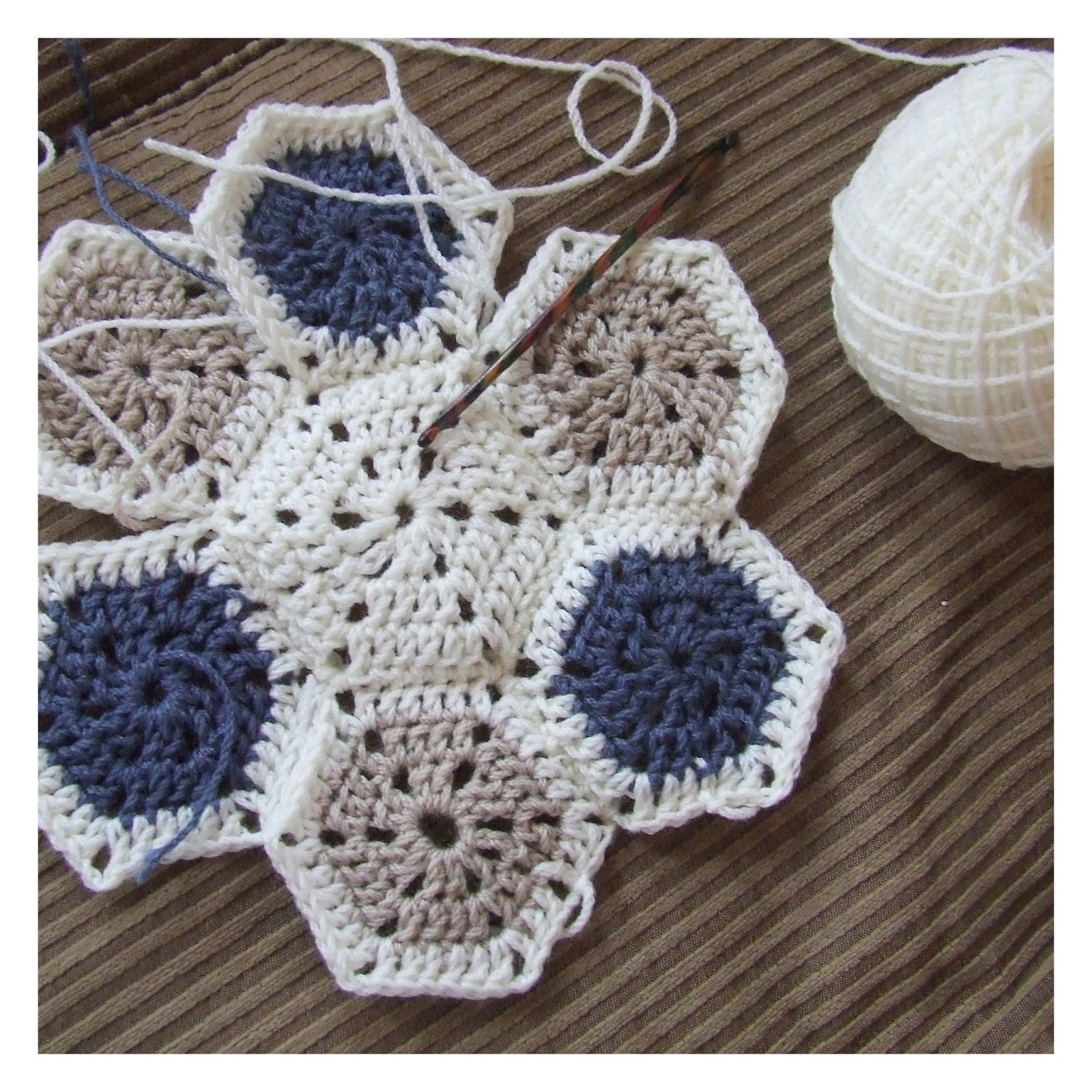 FitzBirch Crafts Hexagon Table Mat