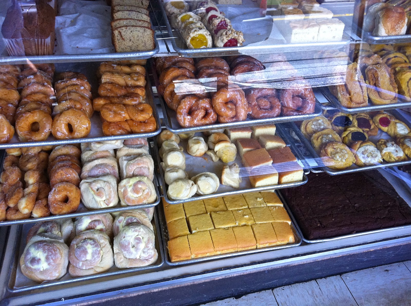 The FashionablyForward Foodie Kamehameha Bakery