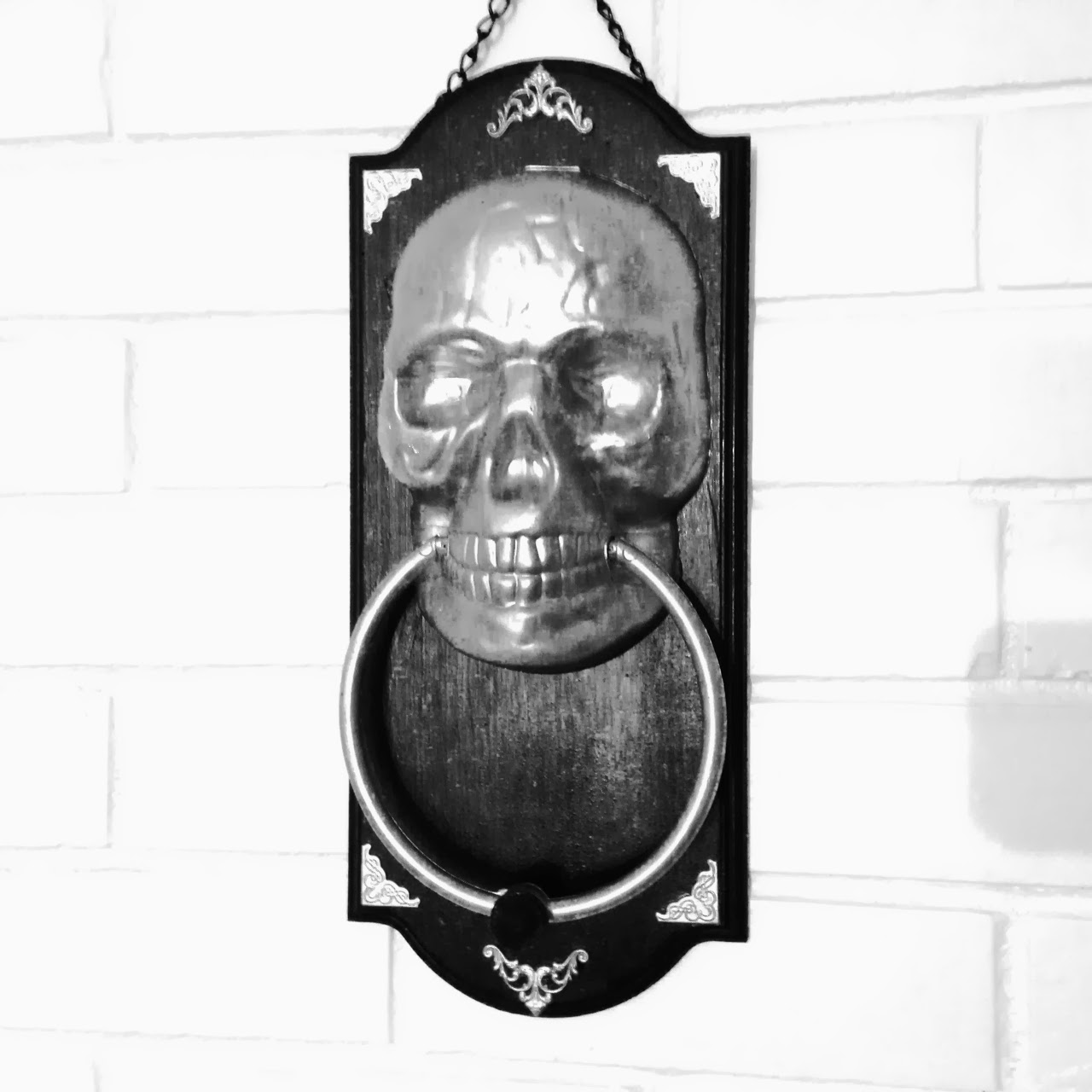 The Wicked jypsi Halloween Door Knocker Tutorial.....