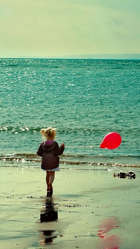 Beach Girl Red Balloon  Android Best Wallpaper