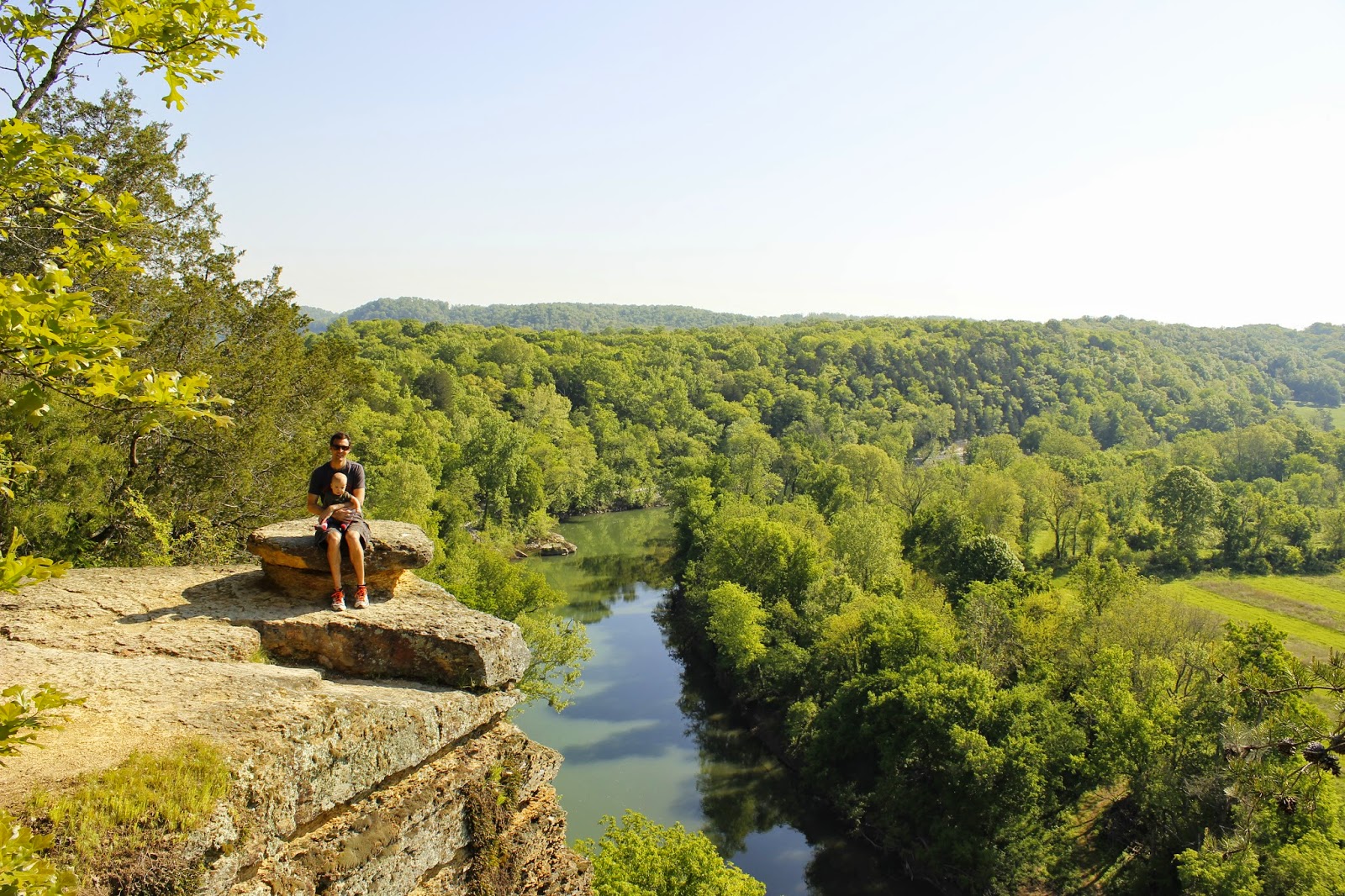 Beyond the Coastline Hiking Tennessee / Narrows of the Harpeth
