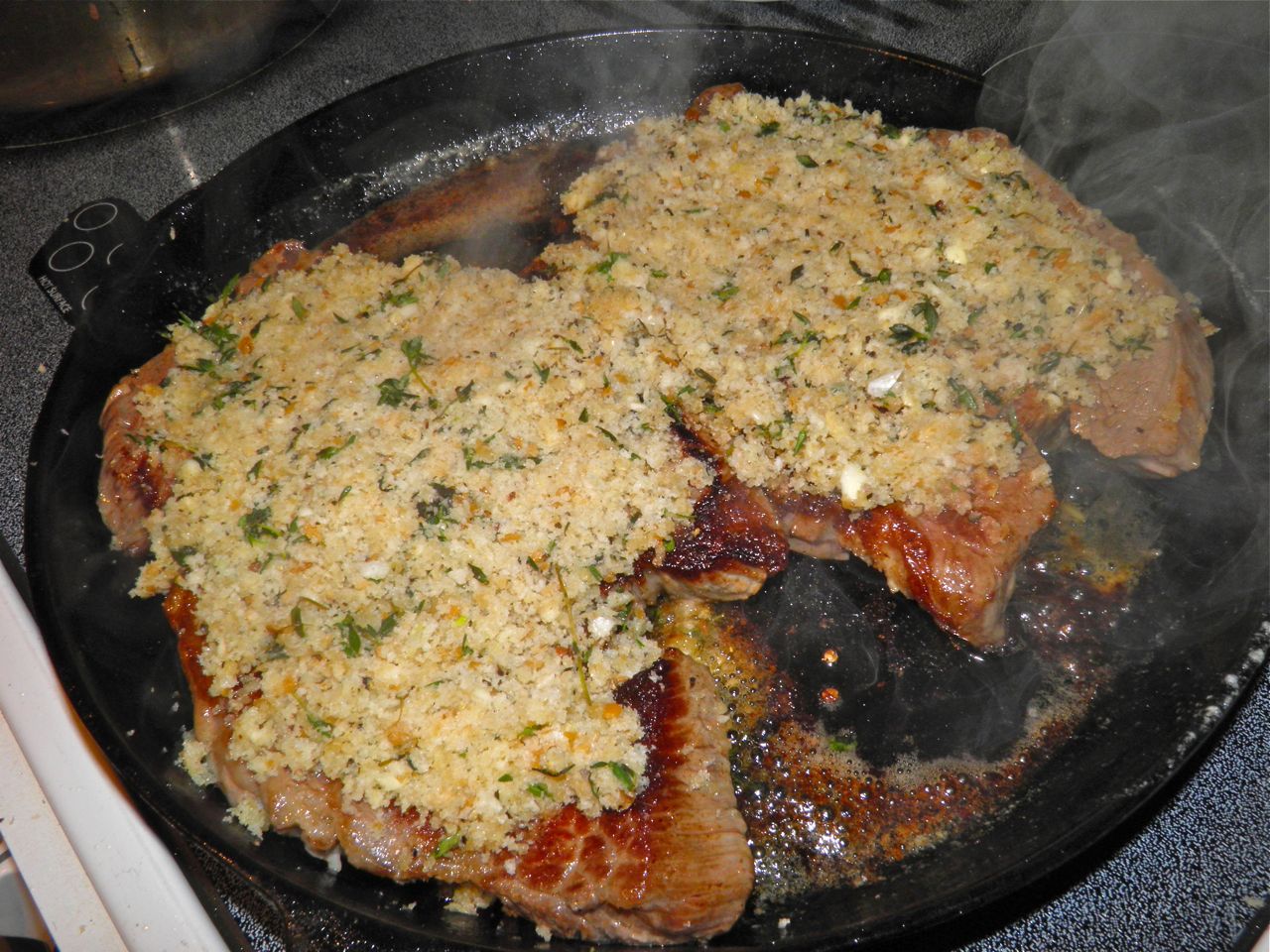 Docaitta Lifestyle Recipe Thyme Garlic Crusted Steaks