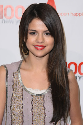 Selena Gomez Prom Hairstyle Ideas 2012