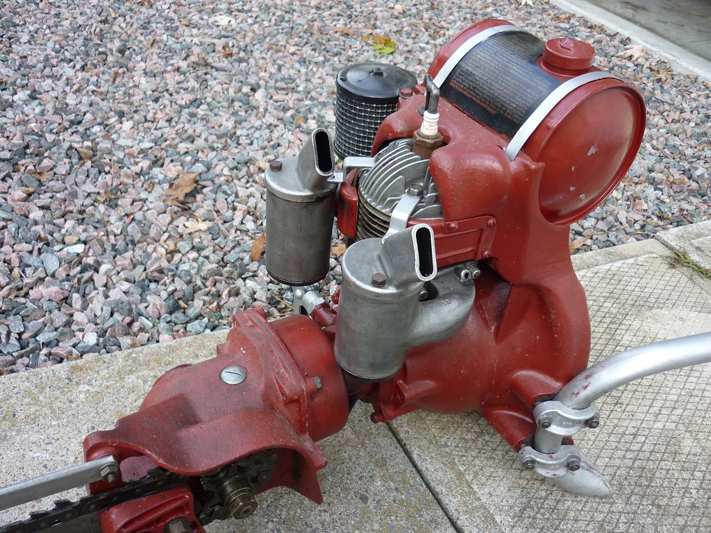 VINTAGE CHAINSAW COLLECTION MALL 6 (ARTHUR MALL).