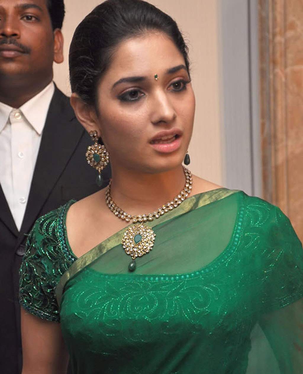 tamil actress in sarees very very hot - Strata Barhaa