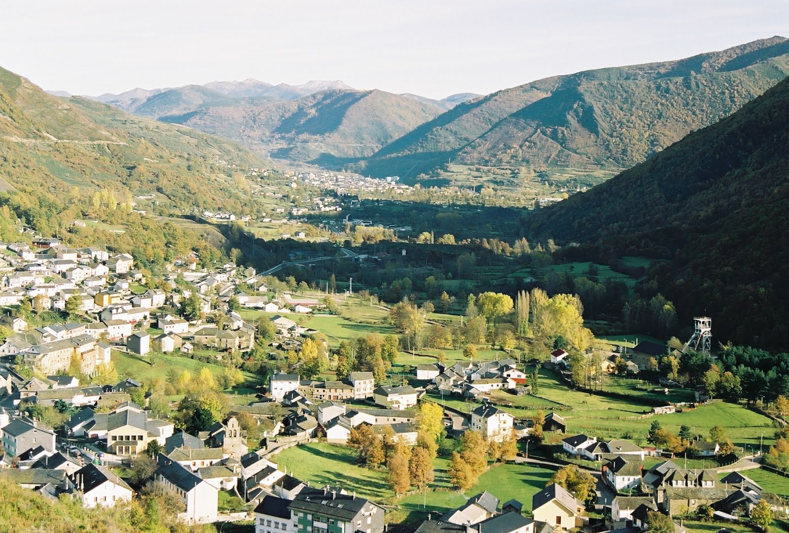 VISTA DEL VALLE DE LACIANA