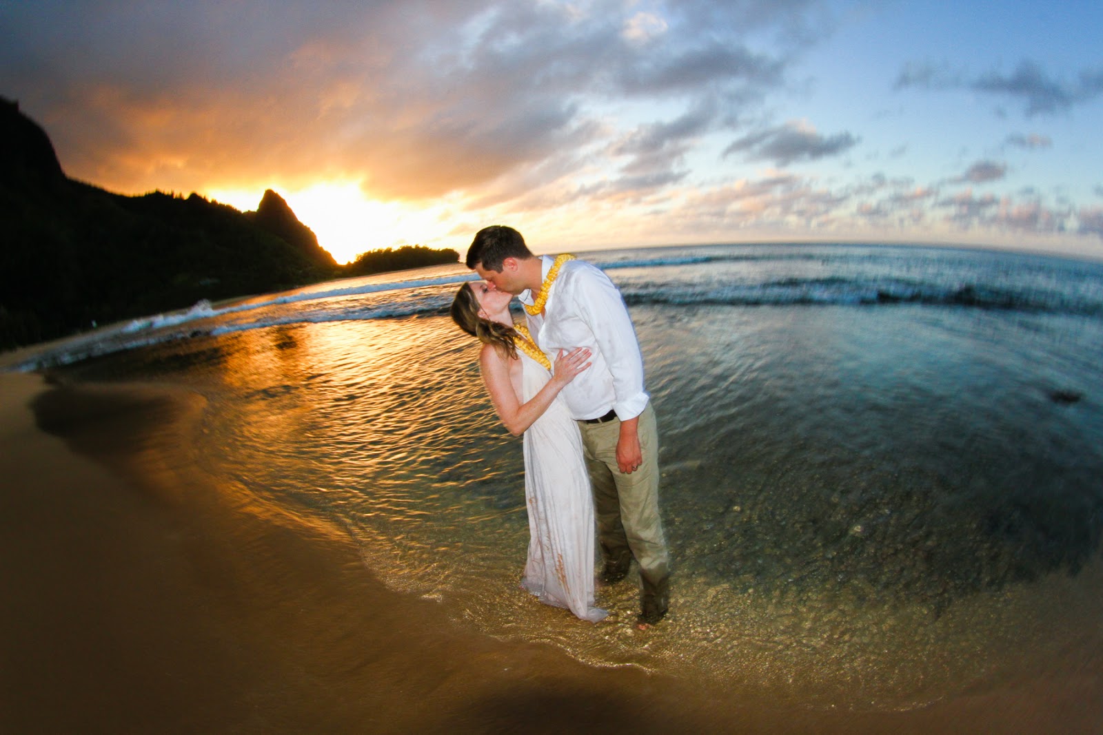 Jason Mary A Tunnels Beach Wedding Kauai Photographer The Blog