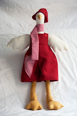 muñeco de tela hecho a mano para regalar pato ànec duck patito