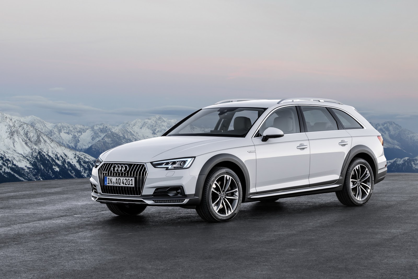 2017-Audi-A4-Allroad-13.jpg