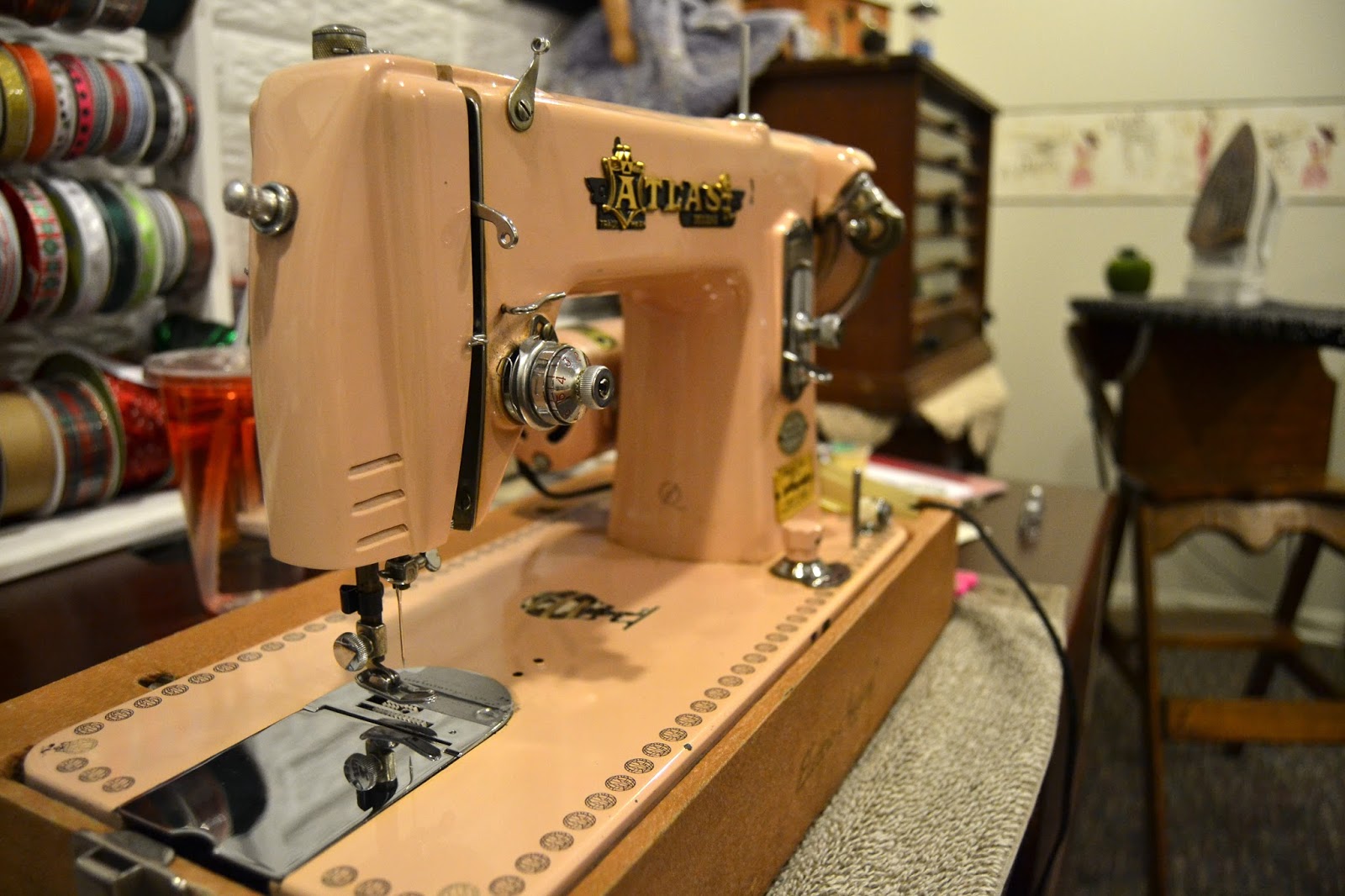 Meet Phoebe, My 1950s Sewing Machine! Flashback Summer