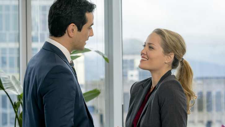 erika christensen hallmark its a wonderful movie your guide to family and christmas erika christensen hallmark its a wonderful movie your guide to family and christmas