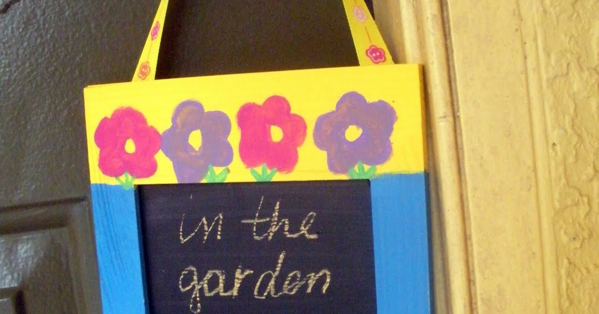 Crafty Critique Tutorial Chalkboard Garden Stake or Hanging Sign