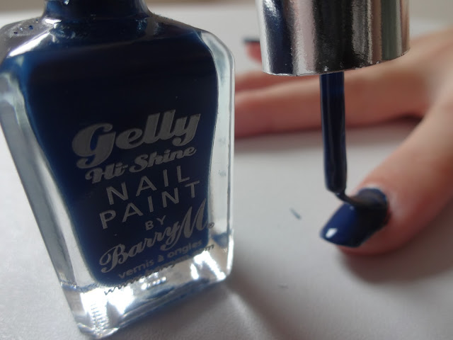How To: Blue Ombre Nails 4