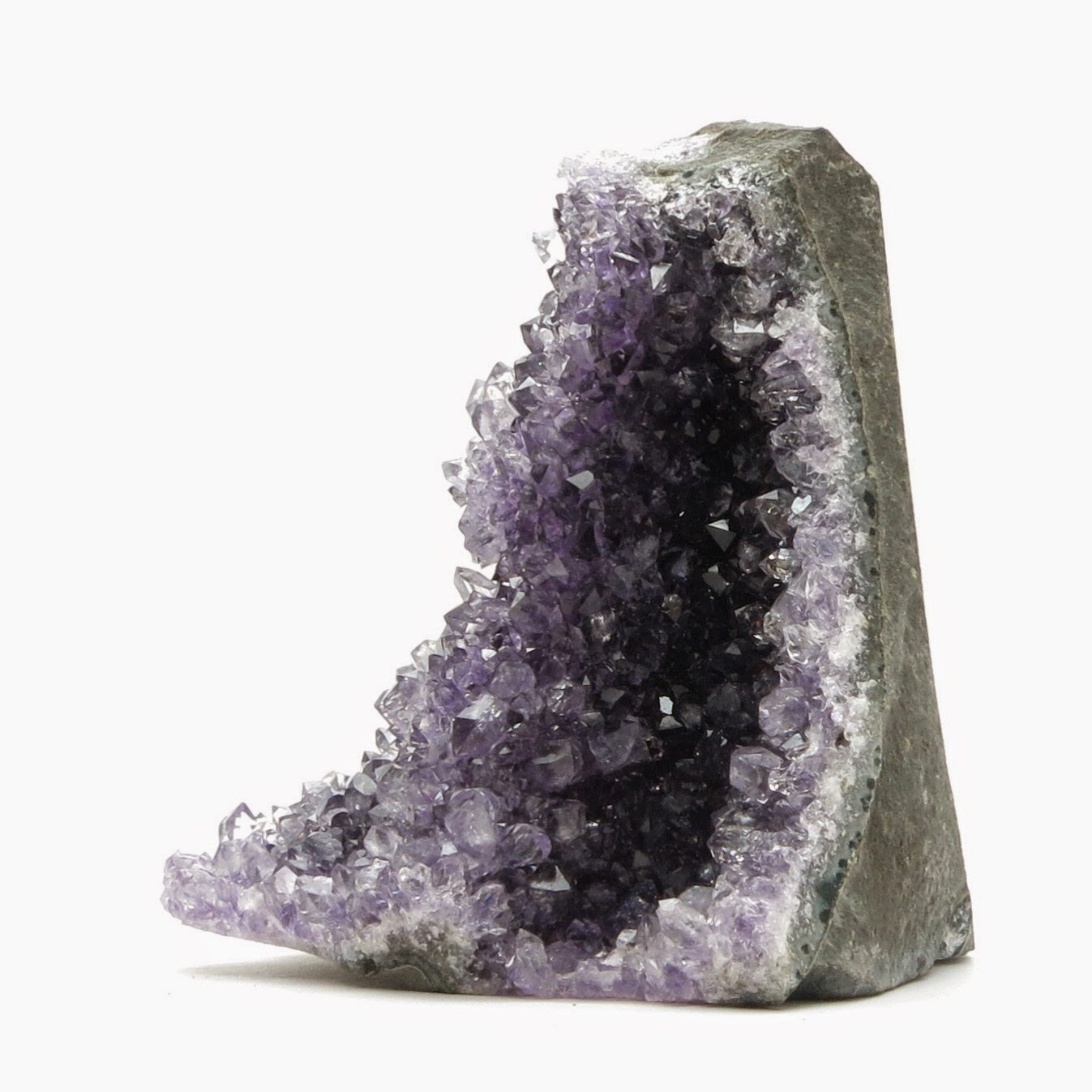 I Dig Crystals Healing Fashion Blog Brilliant Amethyst Geodes