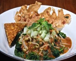 Sayur Daun Kemangi 1 Ikat 250g pecel sayur bumbu kacang resep kuliner indonesia jos gandos Sayur Daun Kemangi 1 Ikat 250g pecel sayur bumbu kacang resep kuliner indonesia jos gandos