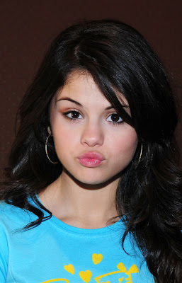 Selena Gomez Hairstyles Picture, Long Hairstyle 2011, Hairstyle 2011, New Long Hairstyle 2011, Celebrity Long Hairstyles 2011