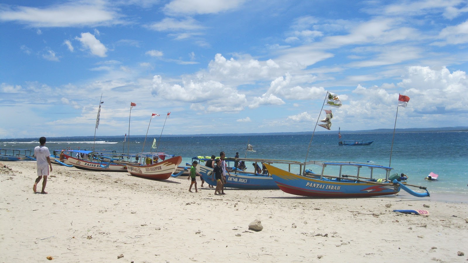 Traveling & Touring Pantai Pangandaran Primadona Wisata