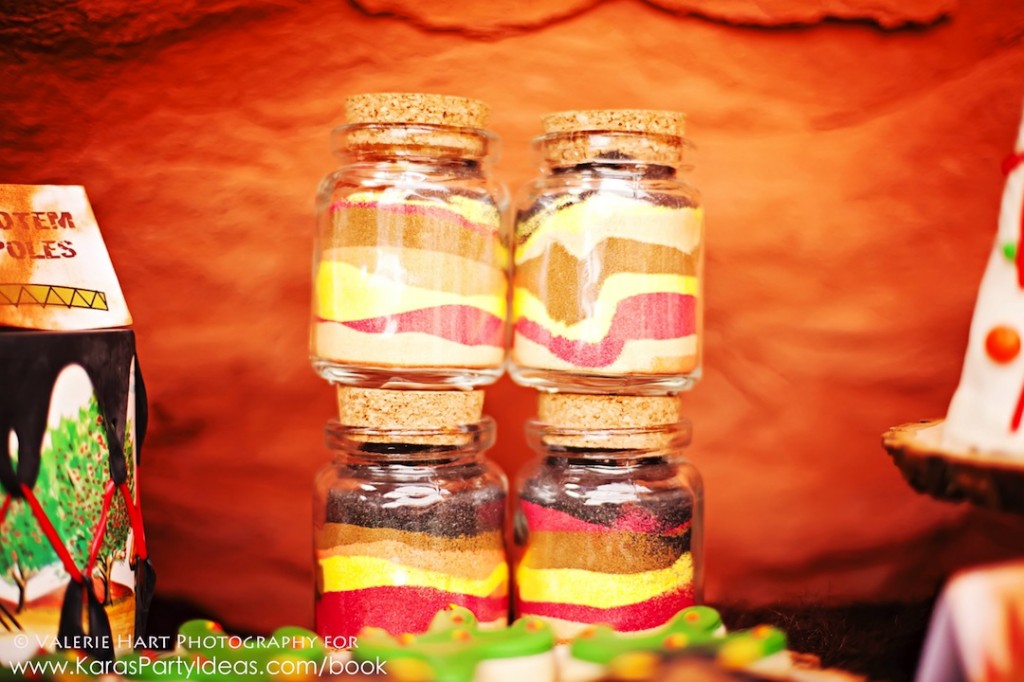 Adriana Gaspar e Marcela Castro Festa de índio!