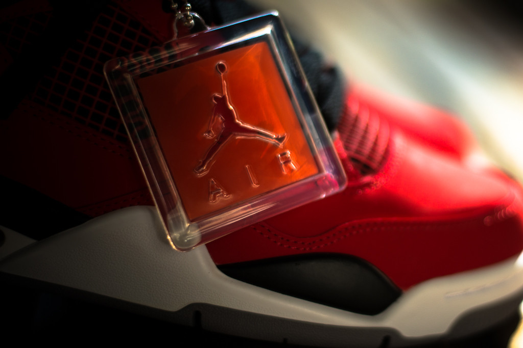 toro bravo 4s on feet