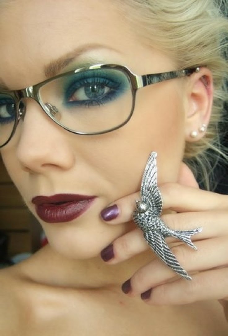Top Eyes Makeup For Glasses Girls FashionForLife1