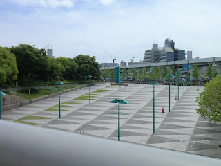 大阪市立中央体育館前広場