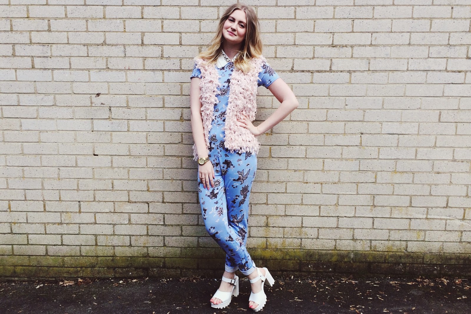 FashionFake, a UK fashion and lifestyle blog. Spring is all about colours and floral patterns and this jumpsuit from Wearall hits the spot this season! 