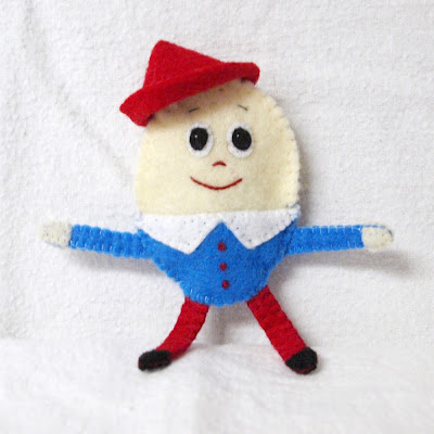 Humpty Dumpty felt finger puppet handmade by Joanne Rich.