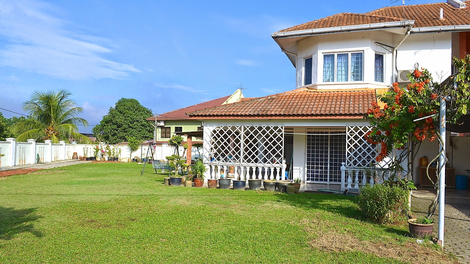 Kota Damansara, Section 6. 2 storey link house for sale Kota Damansara