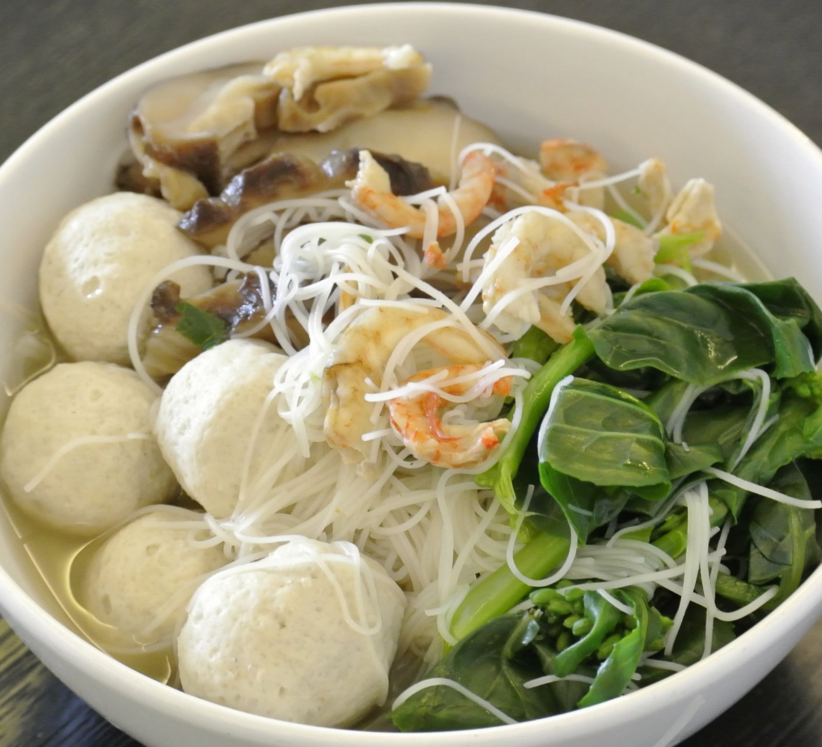 One Hour Cook: Fish Ball Meehoon Soup