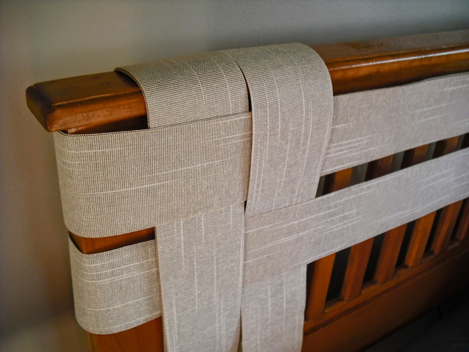 Recycle linen blind slats into a fullsize head board cover